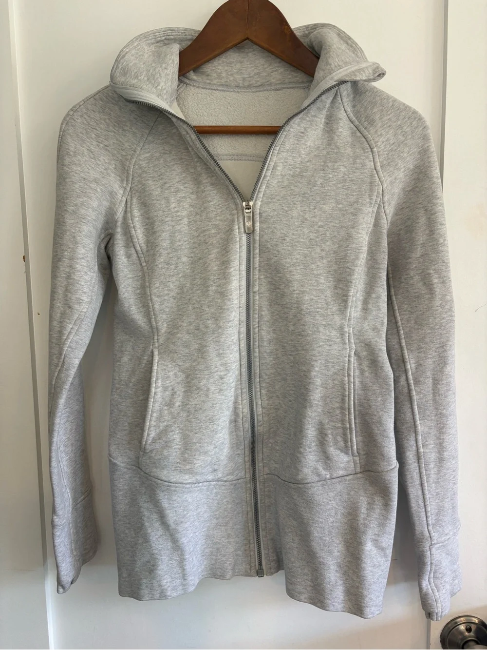 Lululemon Heathered Light Grey Radiant Hoodie Full Zip Size 4